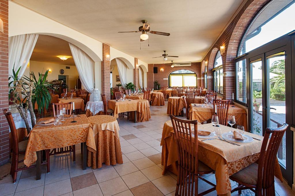 Parco Delle Cale Hotel 3*